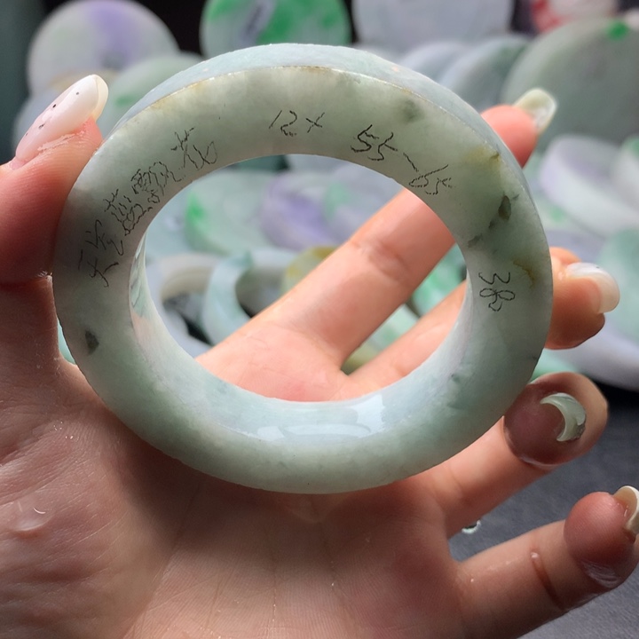 定制翡翠手镯未镶嵌