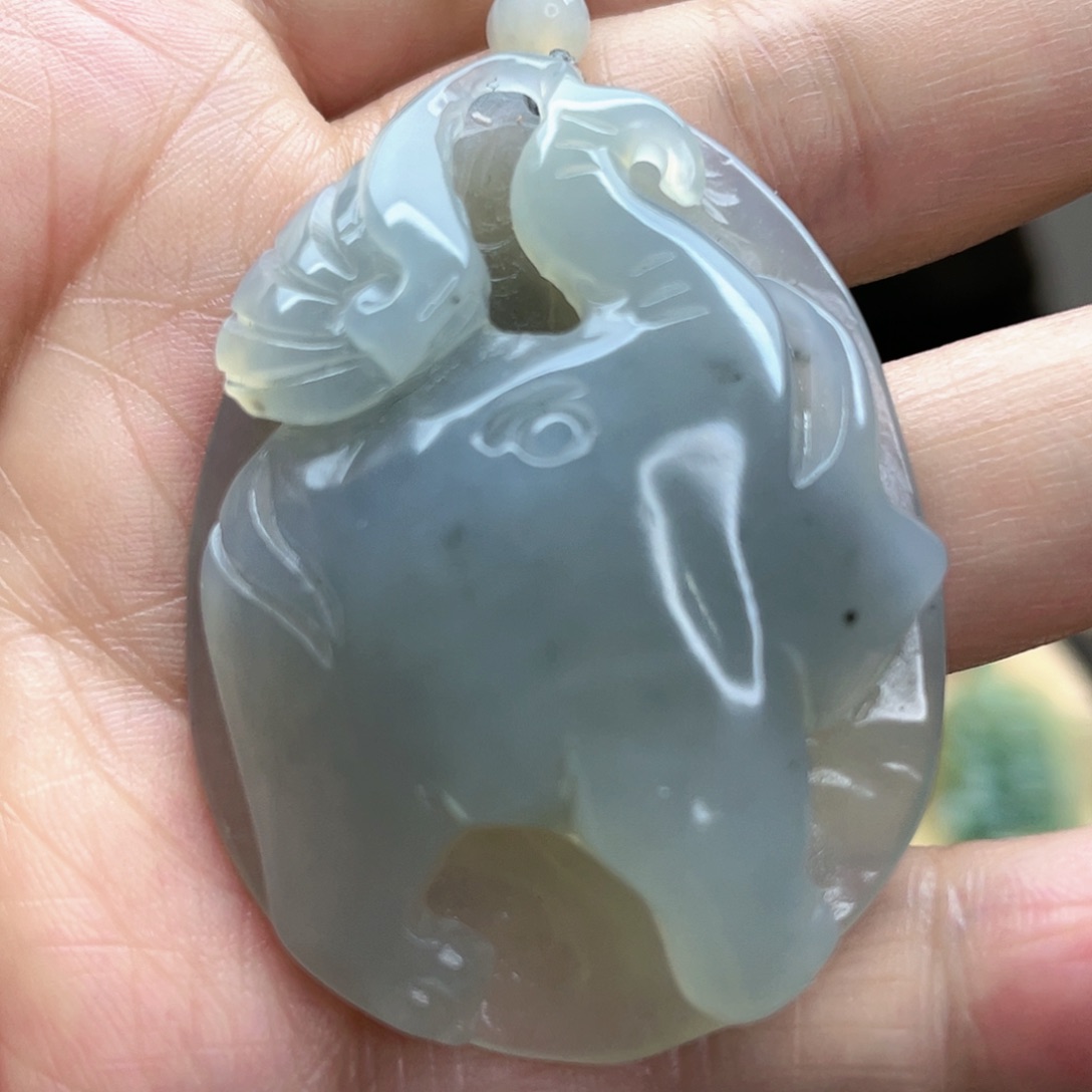 蛇纹石玉颈饰未镶嵌