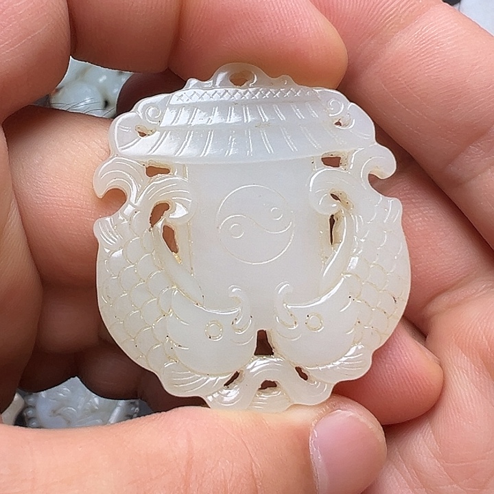 和田玉未镶嵌挂件