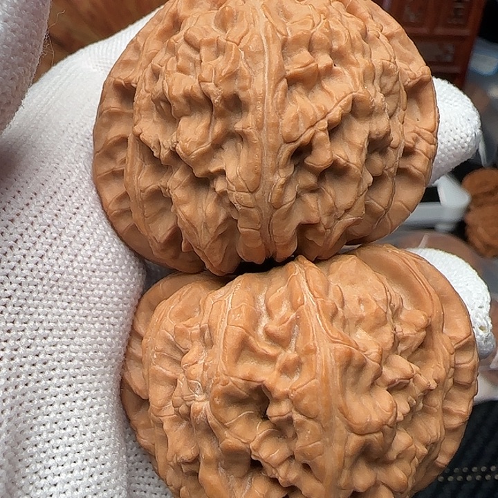 文玩核桃吊坠全品白狮子47福利