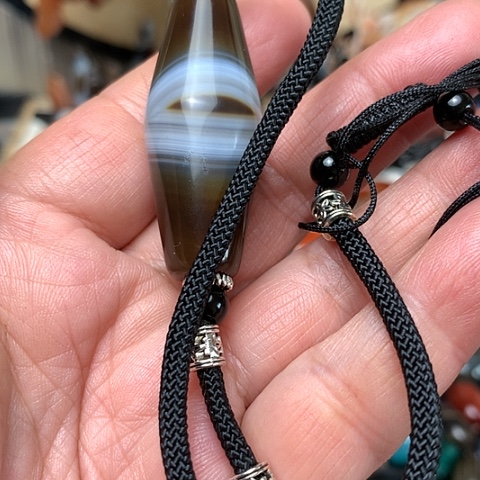 玛瑙/玉髓颈饰合金