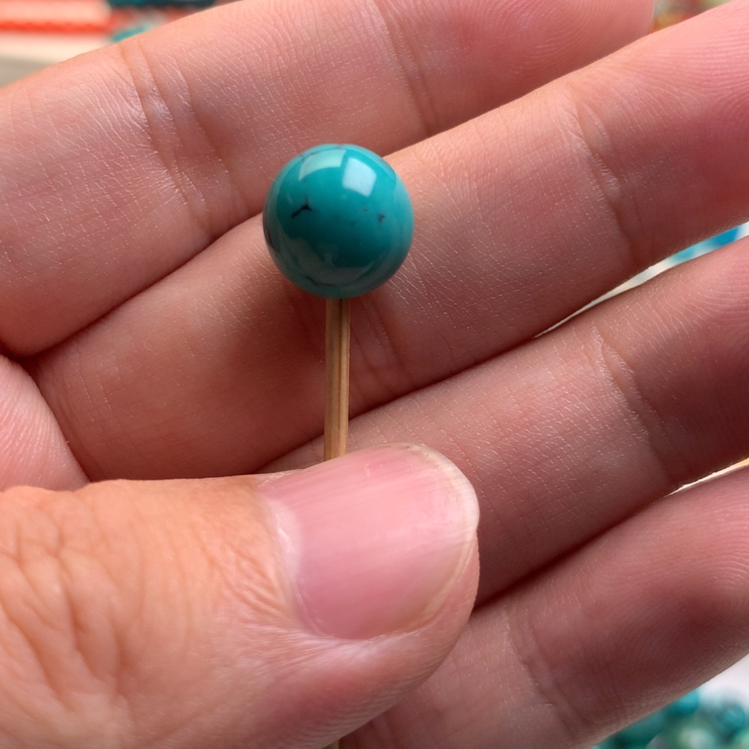 宠***品未镶嵌绿松石珠宝奇石