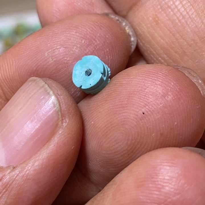 绿松石配饰未镶嵌