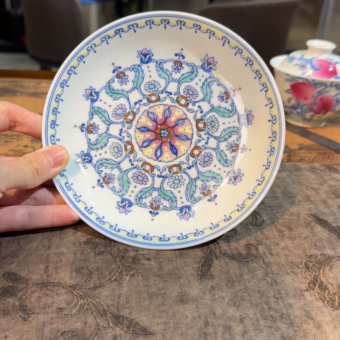 明逸堂手绘斗彩如意纹壶承16cm*3cm