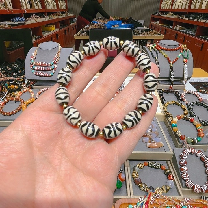 未镶嵌玛瑙/玉髓珠宝奇石