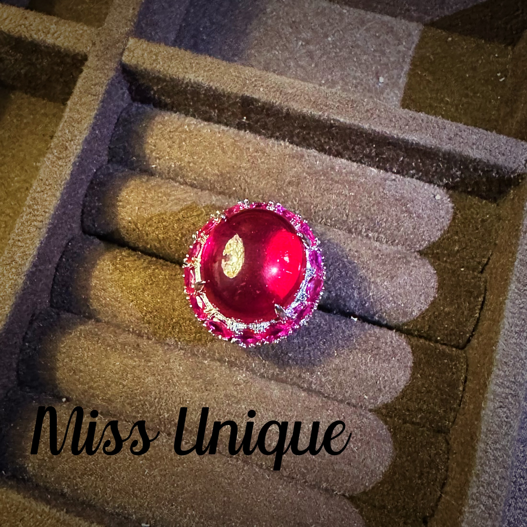 C3394红石石大蛋面戒指