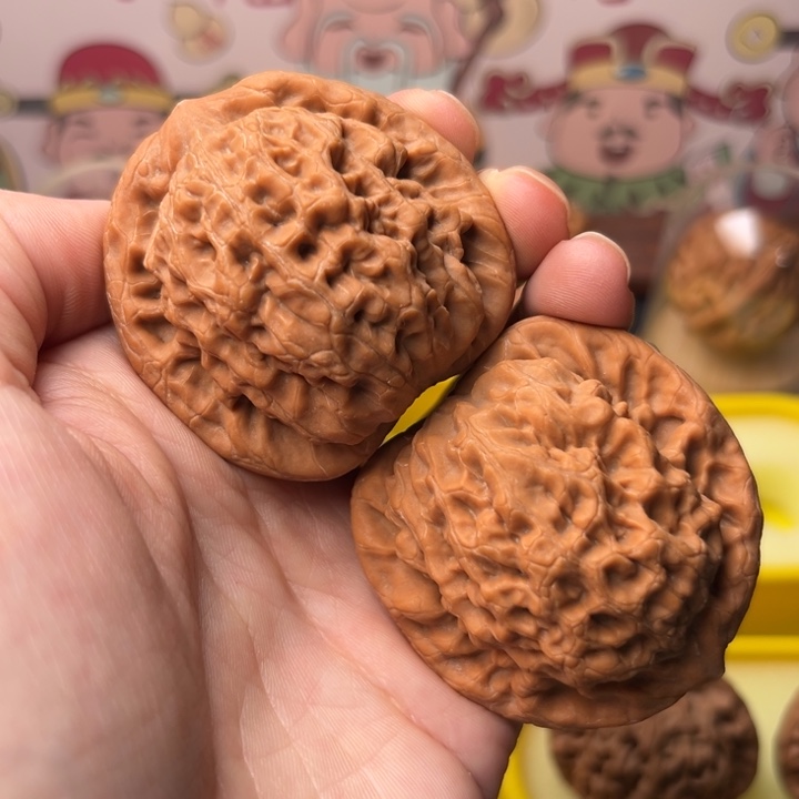 郸***腿文玩核桃把件1202金公子