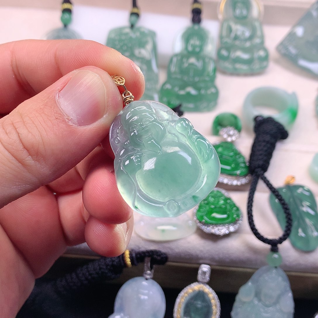 翡翠颈饰银S925镶嵌翡翠