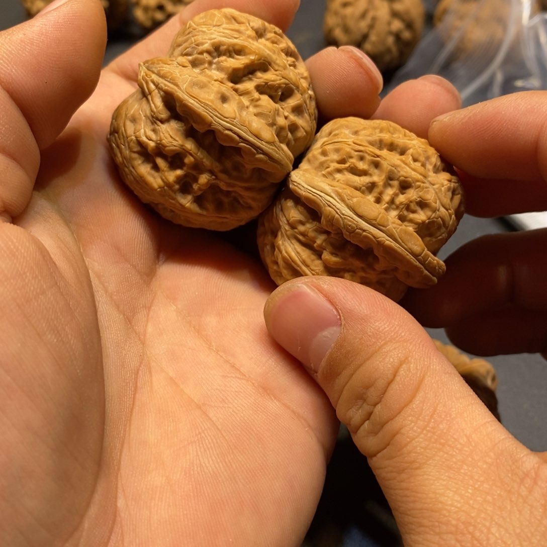 文玩核桃把件想***歌元宝38