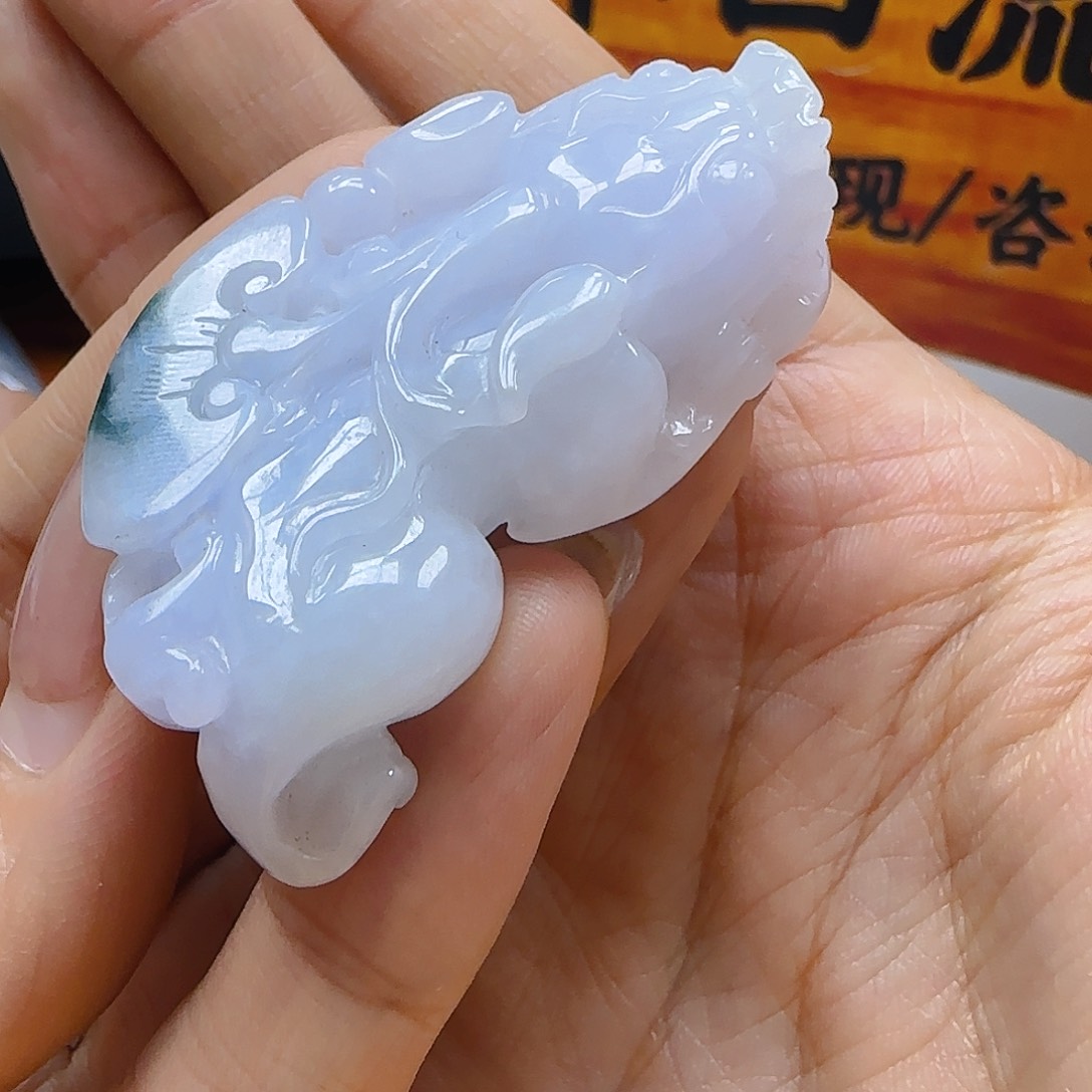 翡翠颈饰未镶嵌翡翠460