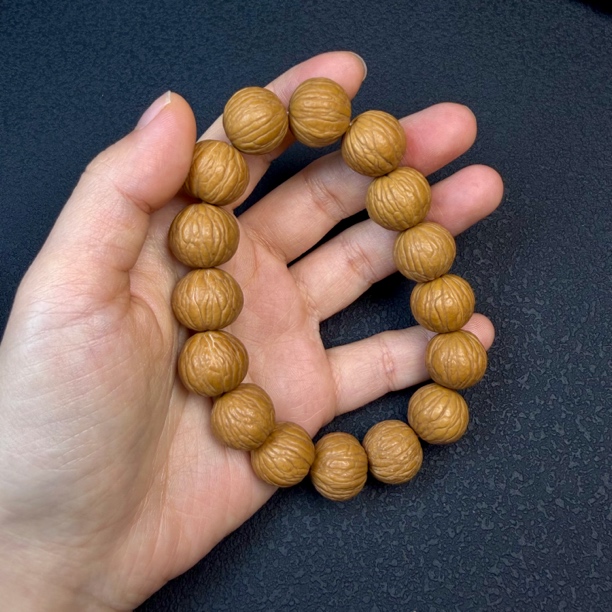 【小男】天然野生猴头凤羽手串