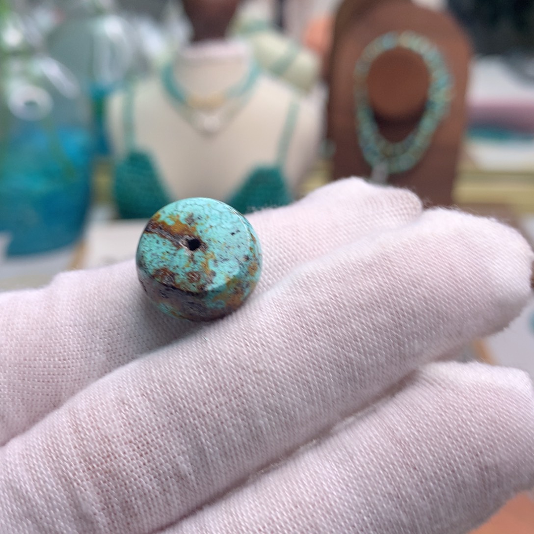 绿松石未镶嵌饰品