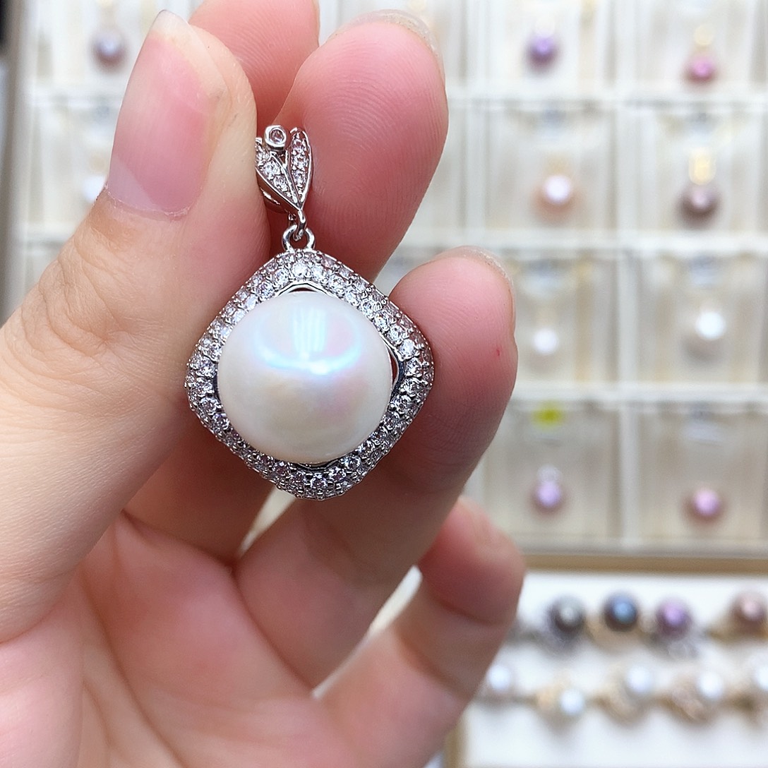 淡水珍珠颈饰合金