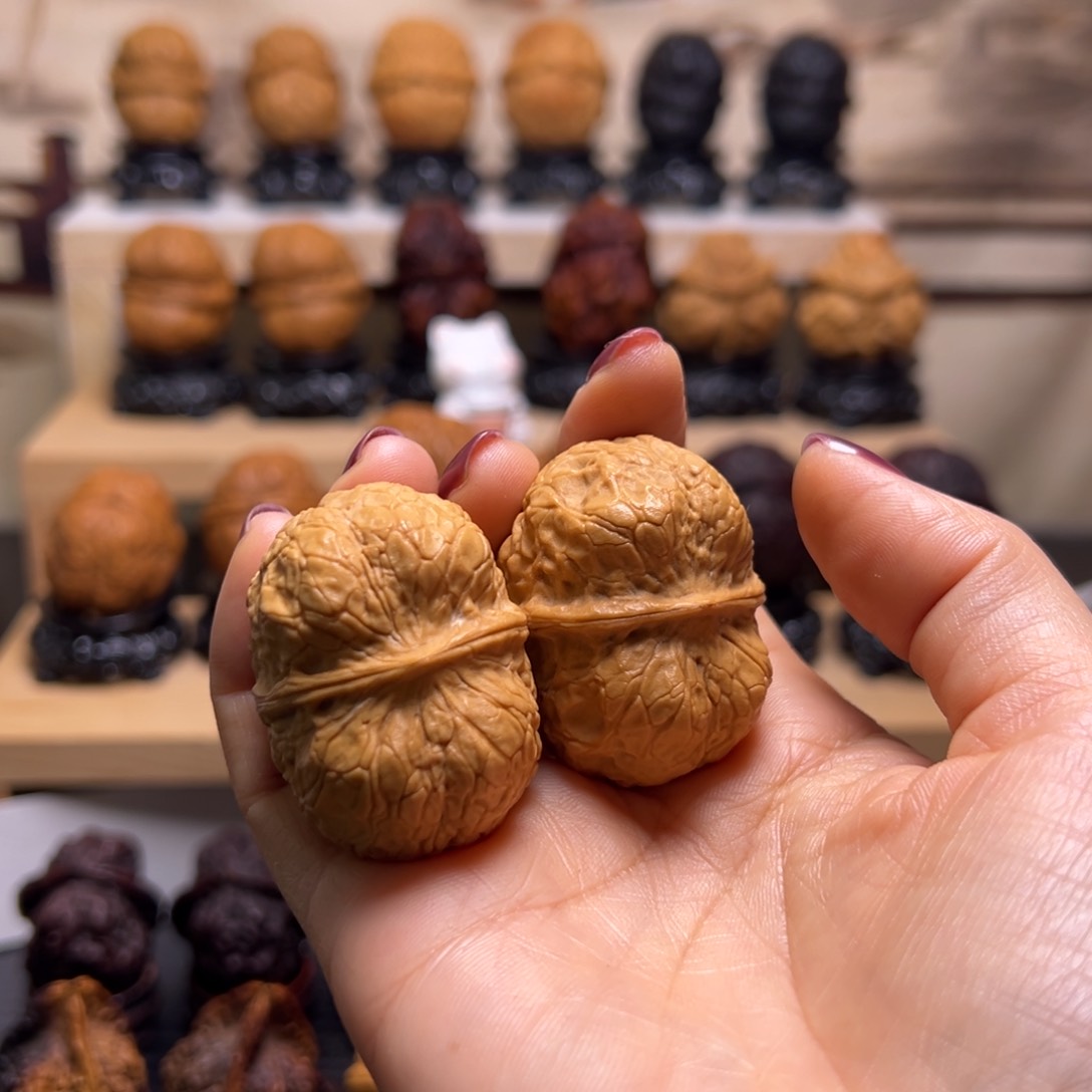 文玩核桃把件贵妃元宝41h