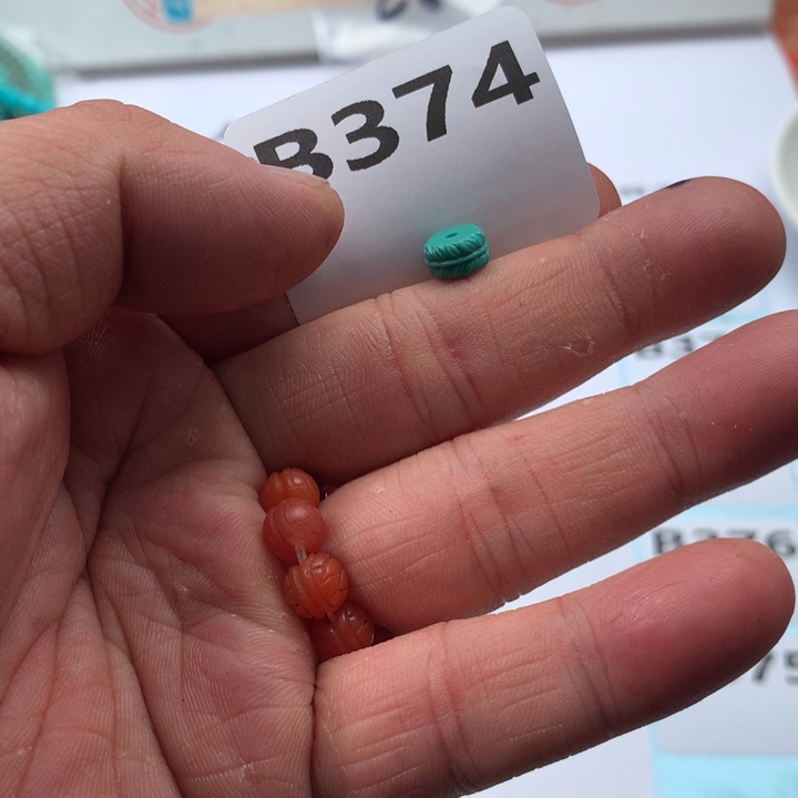 南红玛瑙未镶嵌珠宝奇石