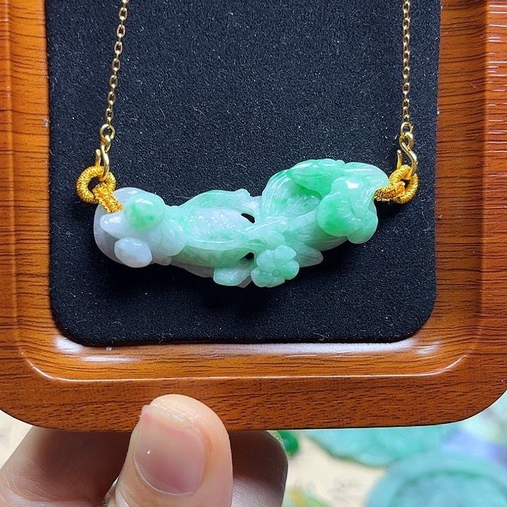 翡翠银S925镶嵌颈饰天然翡翠