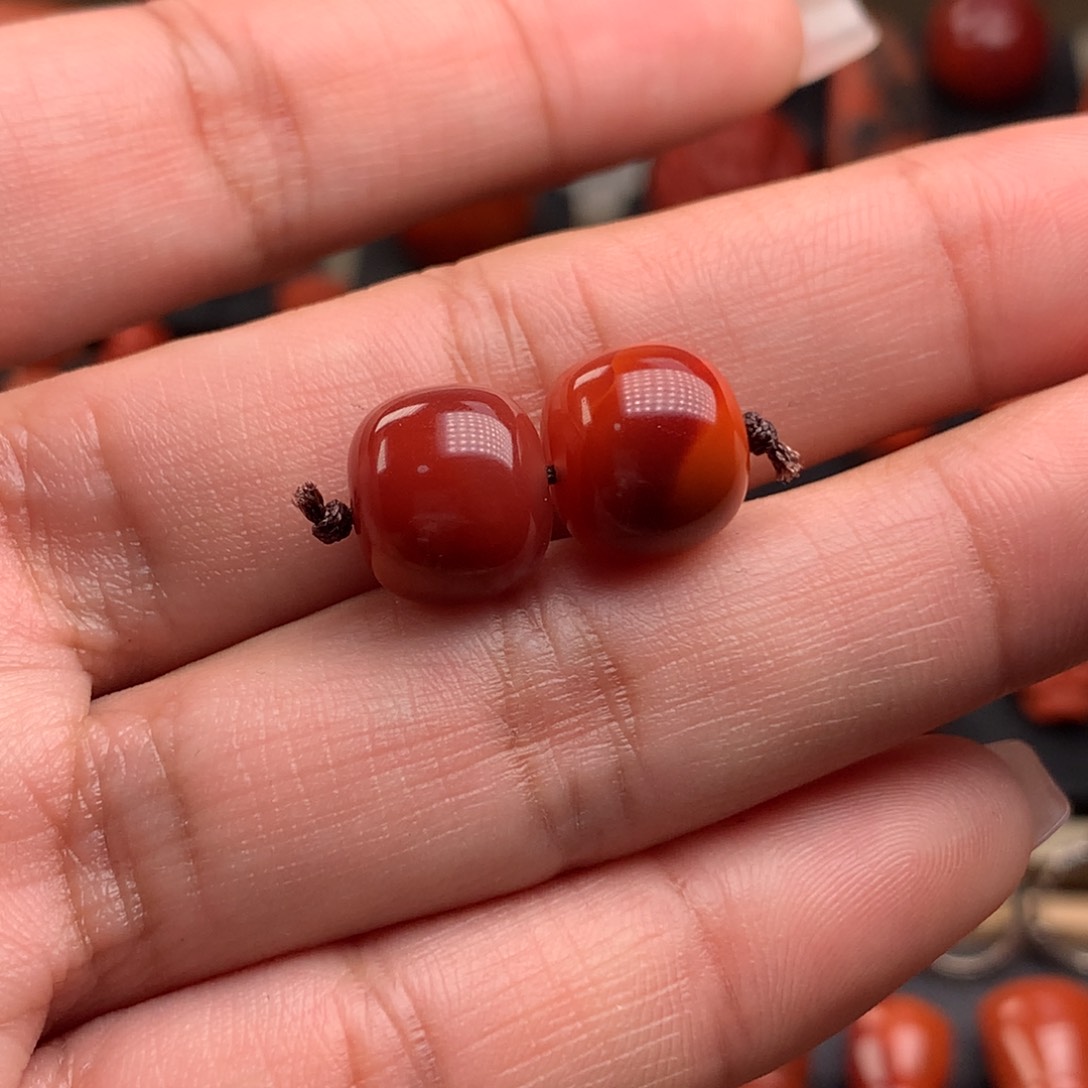 南红玛瑙老型对珠11m m未镶嵌