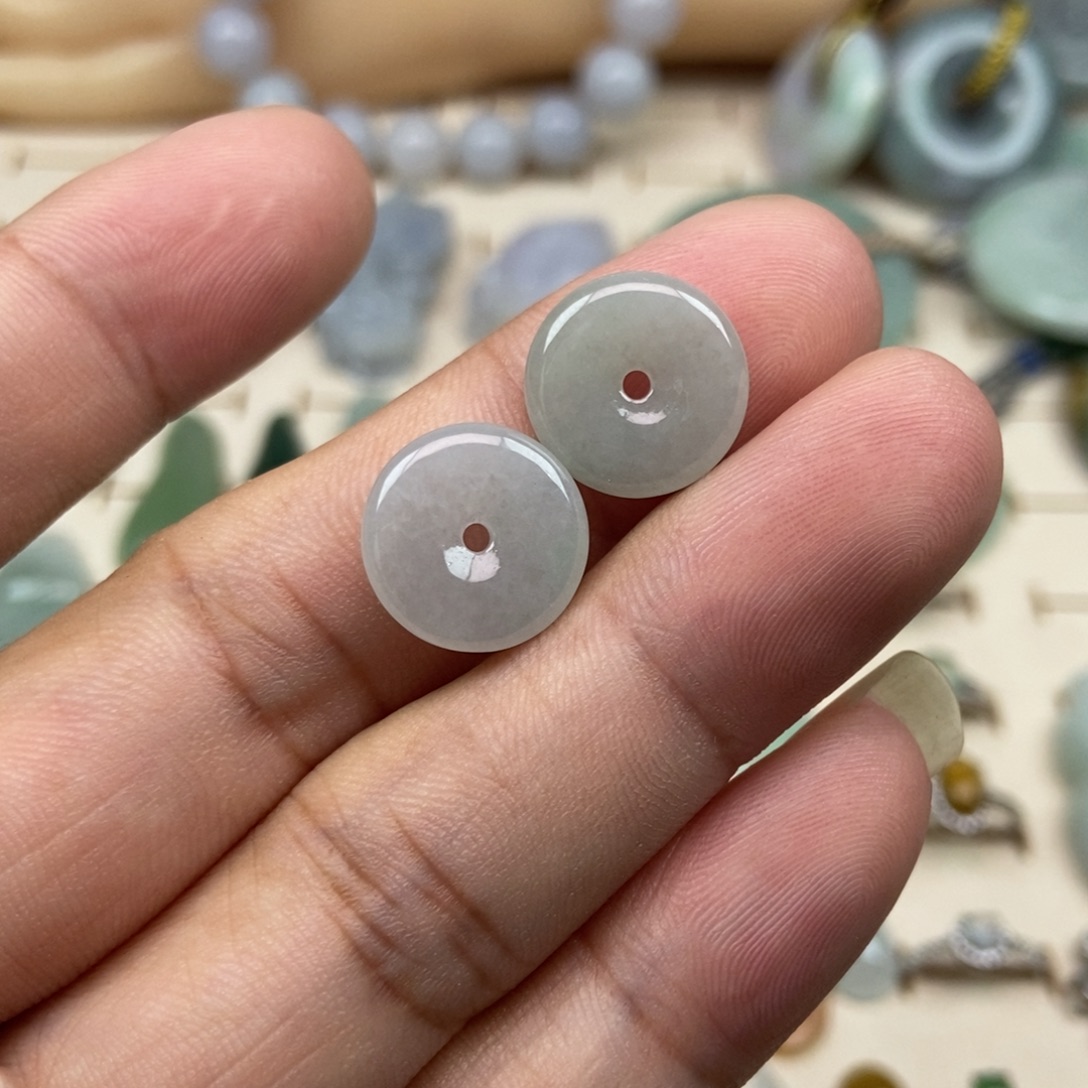 颈饰未镶嵌翡翠缅甸翡翠