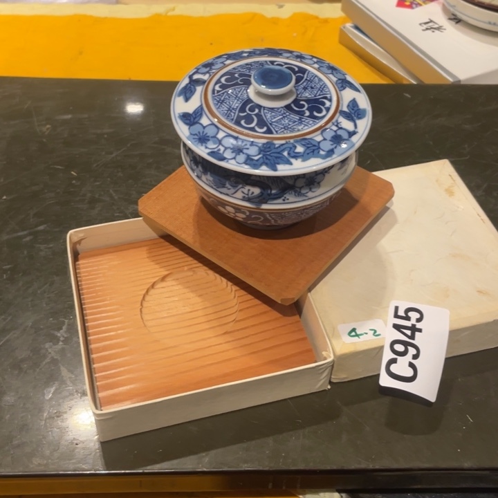 ****男工艺美术品陶瓷艺术