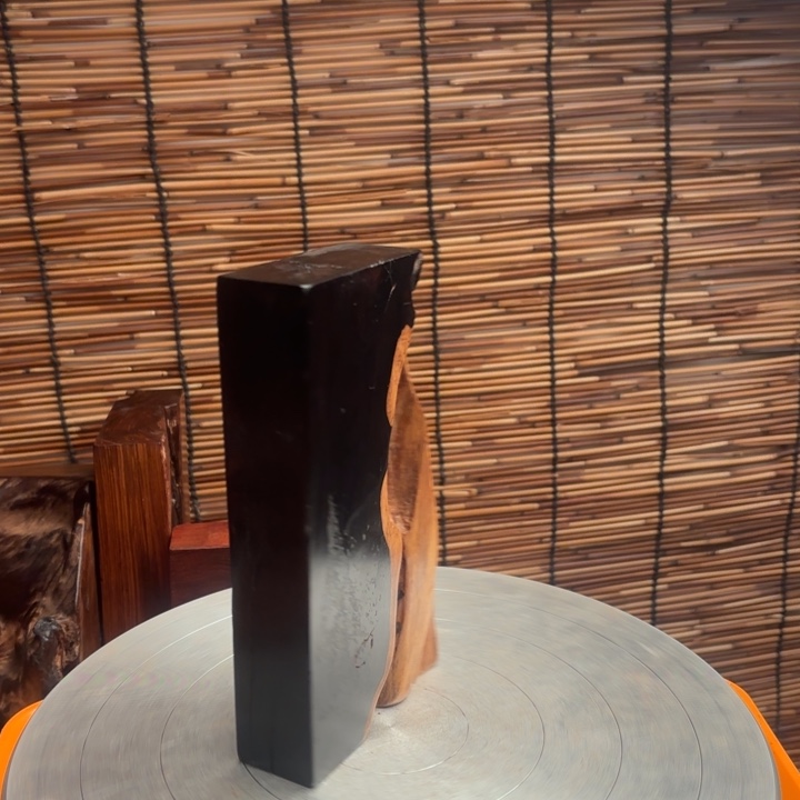 婷***歌大叶紫檀（黑酸枝木类）