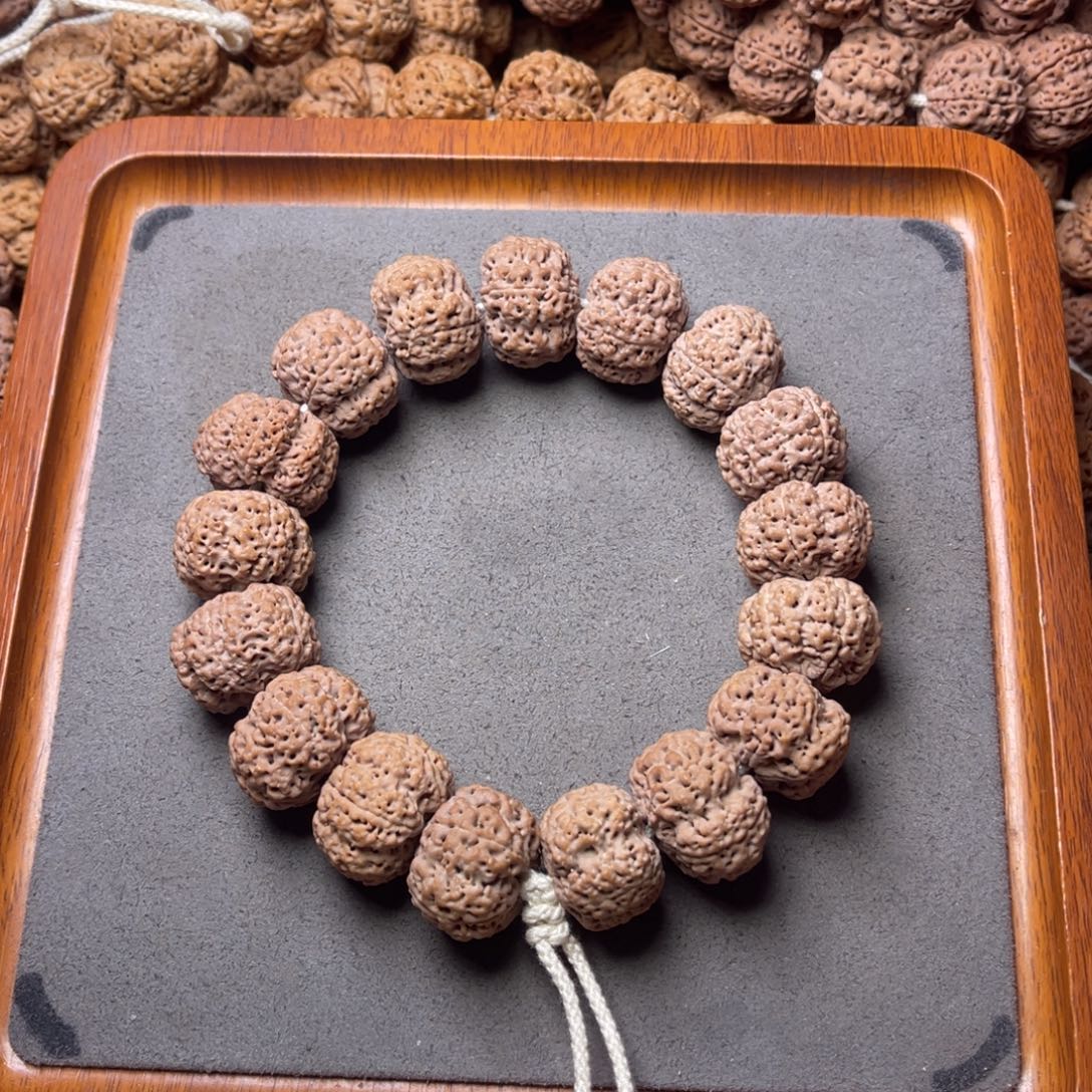 菩提籽类2号金刚菩提微夹菠萝蜜23