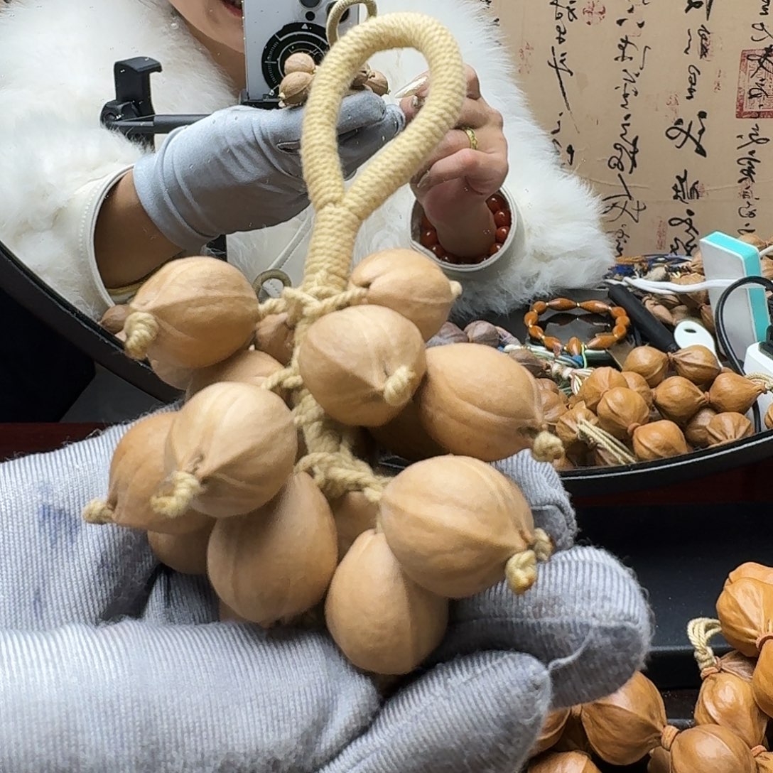 手串橄榄核葡萄串