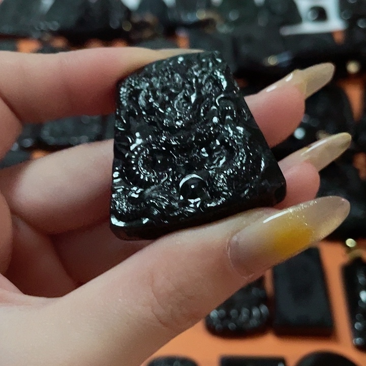 翡翠颈饰未镶嵌K****y翡翠吊坠