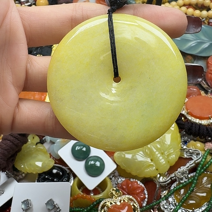 翡翠9K金镶嵌颈饰翡翠