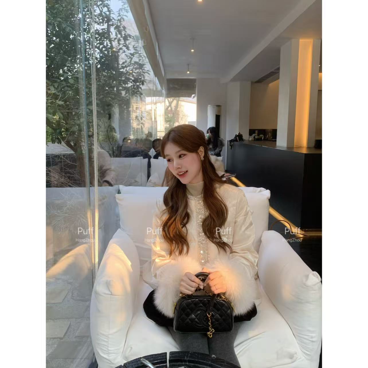 （晶镶云裳）新年战袍  狐狸毛袖口可拆卸羽绒服 