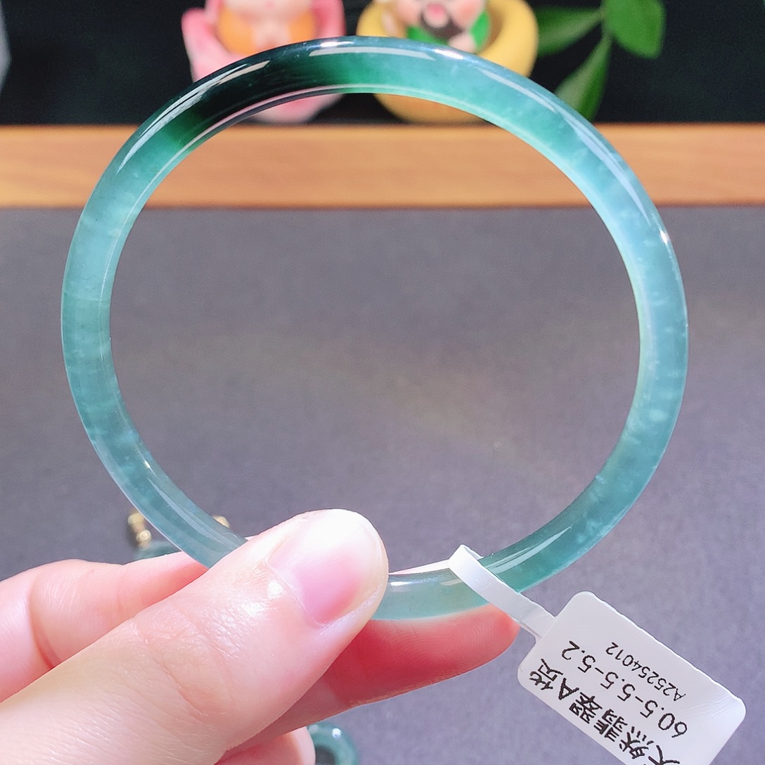 翡翠未镶嵌手镯天然翡翠