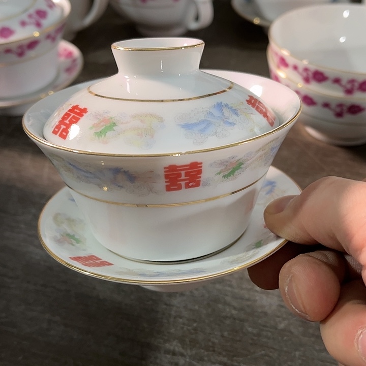 瓷片景德镇陶瓷盖碗。