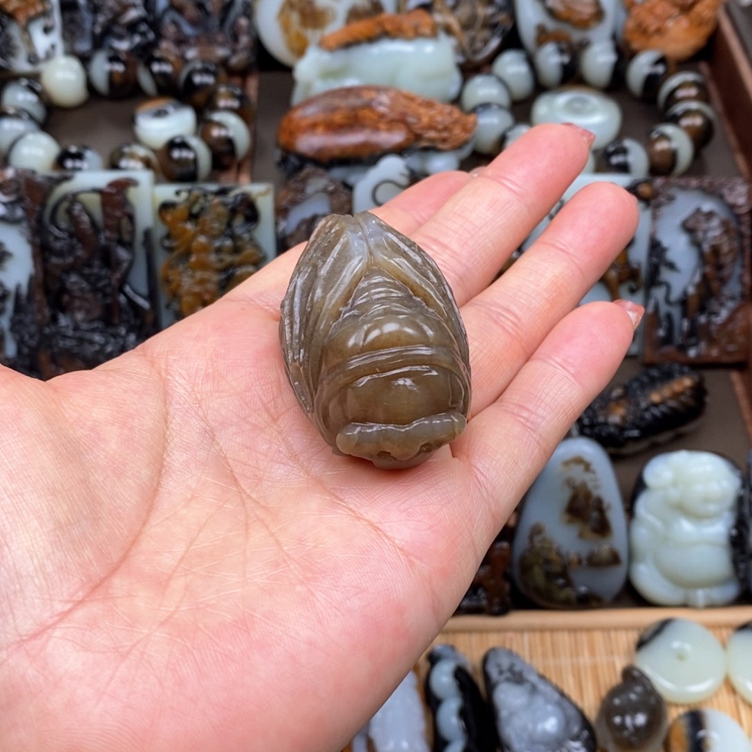 颈饰未镶嵌和田玉