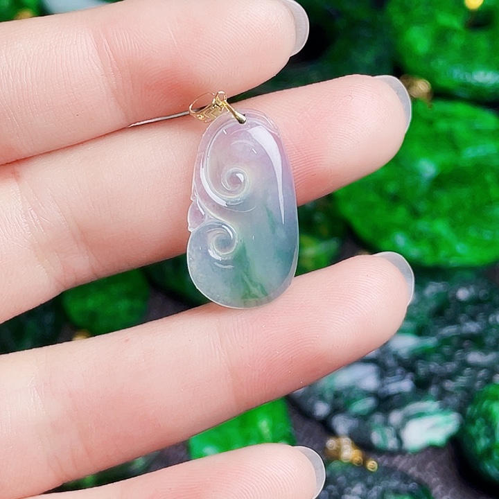 翡翠18K金镶嵌颈饰多样性