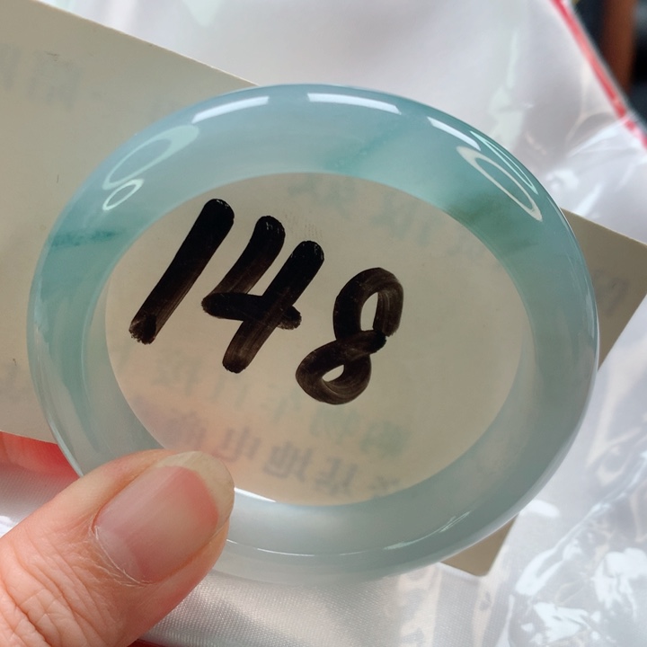 未镶嵌手镯翡翠正