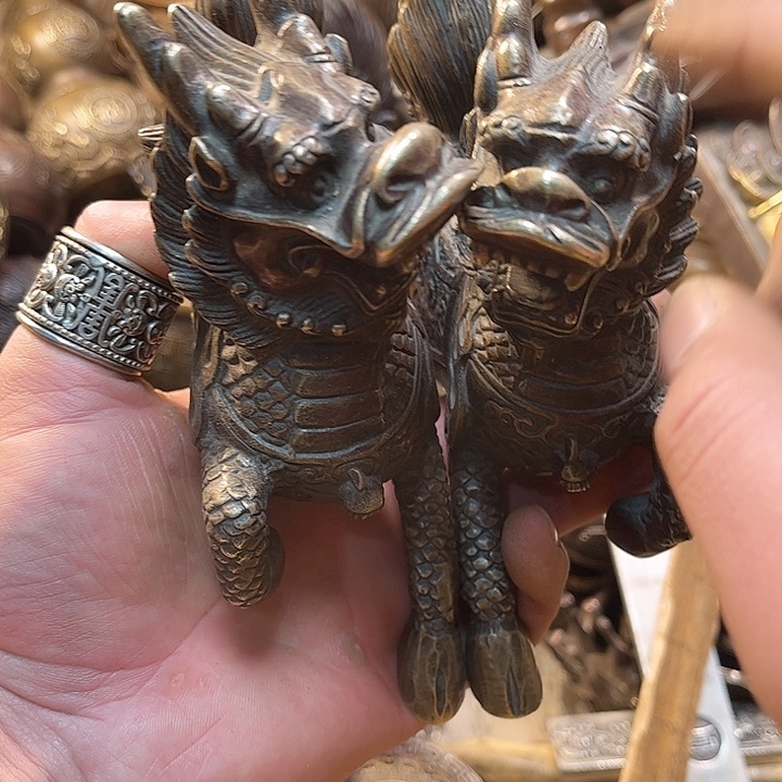 石**惊铜器摆件家居摆件