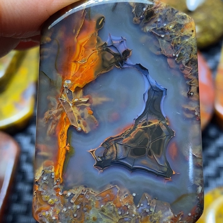 玛瑙/玉髓颈饰未镶嵌老*乐