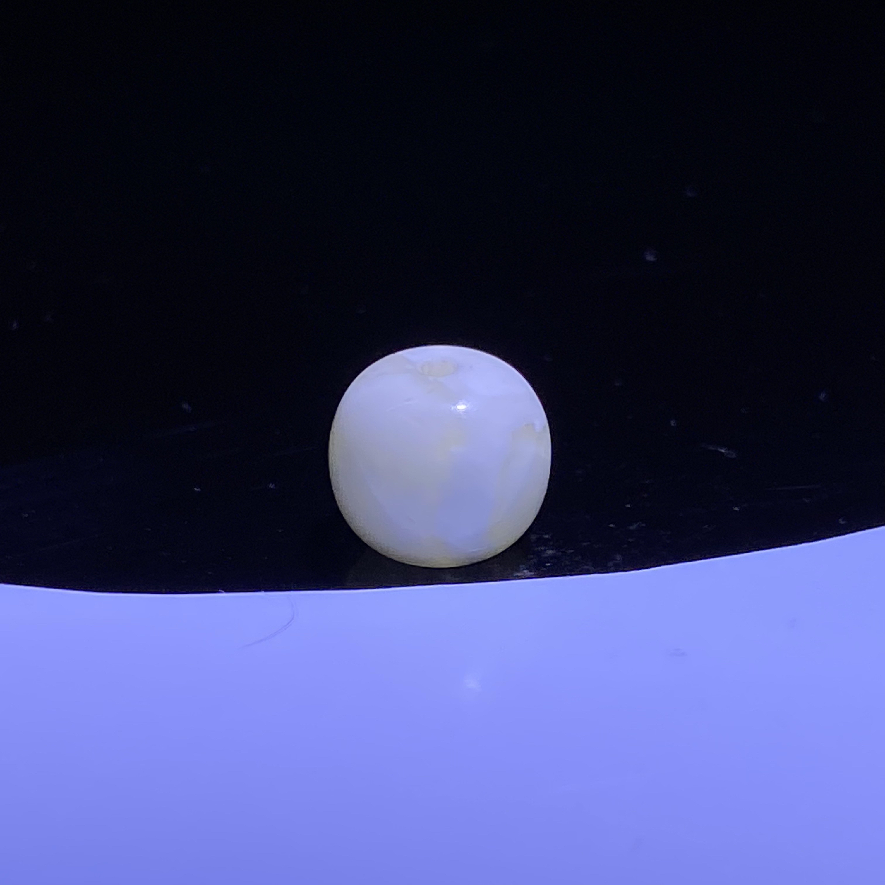 琥珀蜜蜡瓷白妖花白蜡老型单珠9.1mm