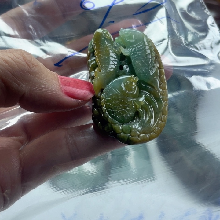 翡翠未镶嵌颈饰成品