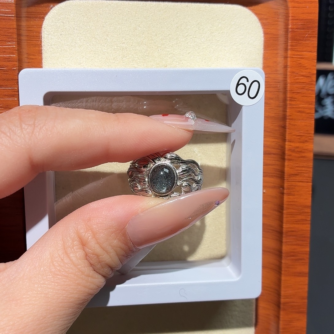 晴***天水晶戒指银S925镶嵌