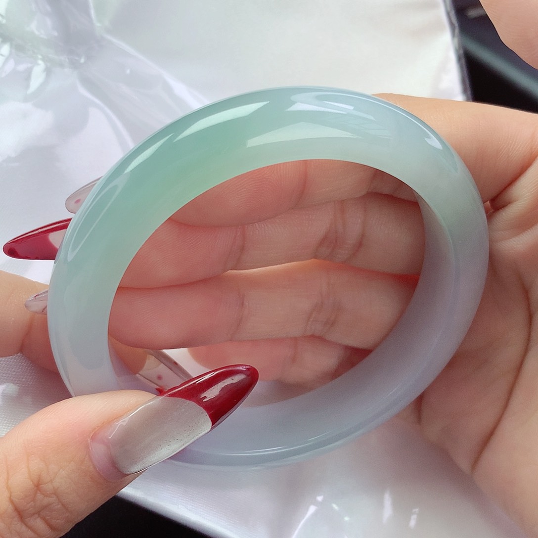 【闪购商品】翡翠手镯未镶嵌a 156335