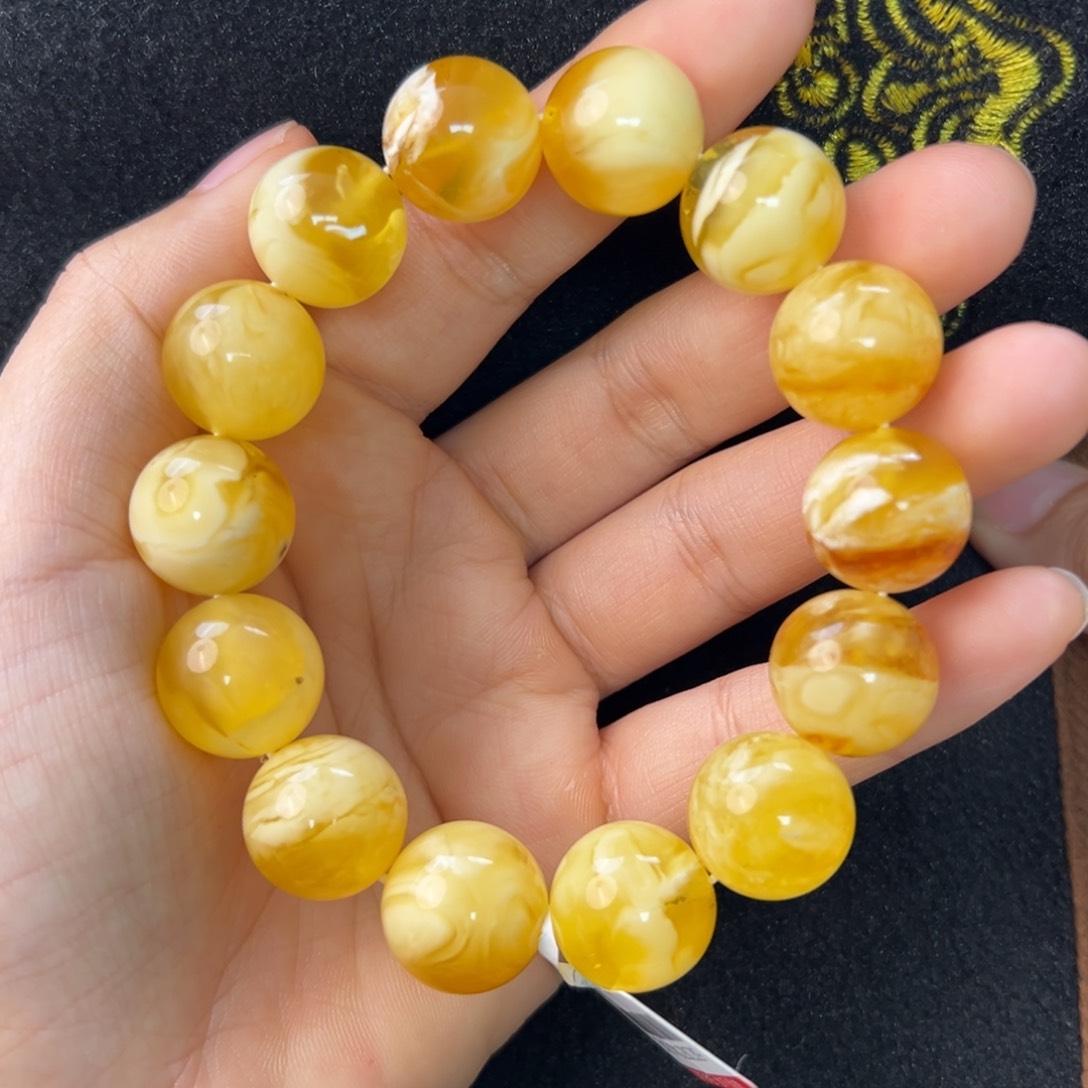 未镶嵌琥珀珠宝奇石