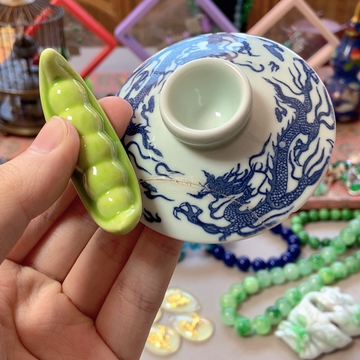 瓷片不会哈哈哈哈哈哈哈哈哈哈