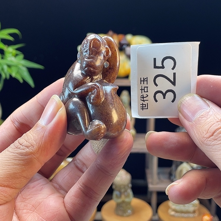 和田玉（糖玉）未镶嵌挂件