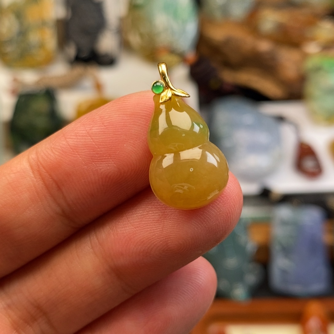 颈饰18K金镶嵌翡翠缅甸天然翡翠金镶葫芦吊坠