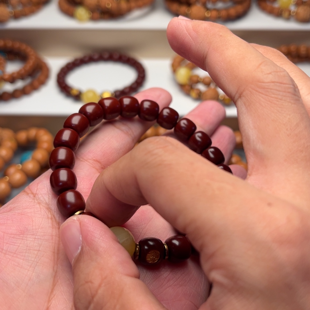 泛***.猴头核桃手串老邢