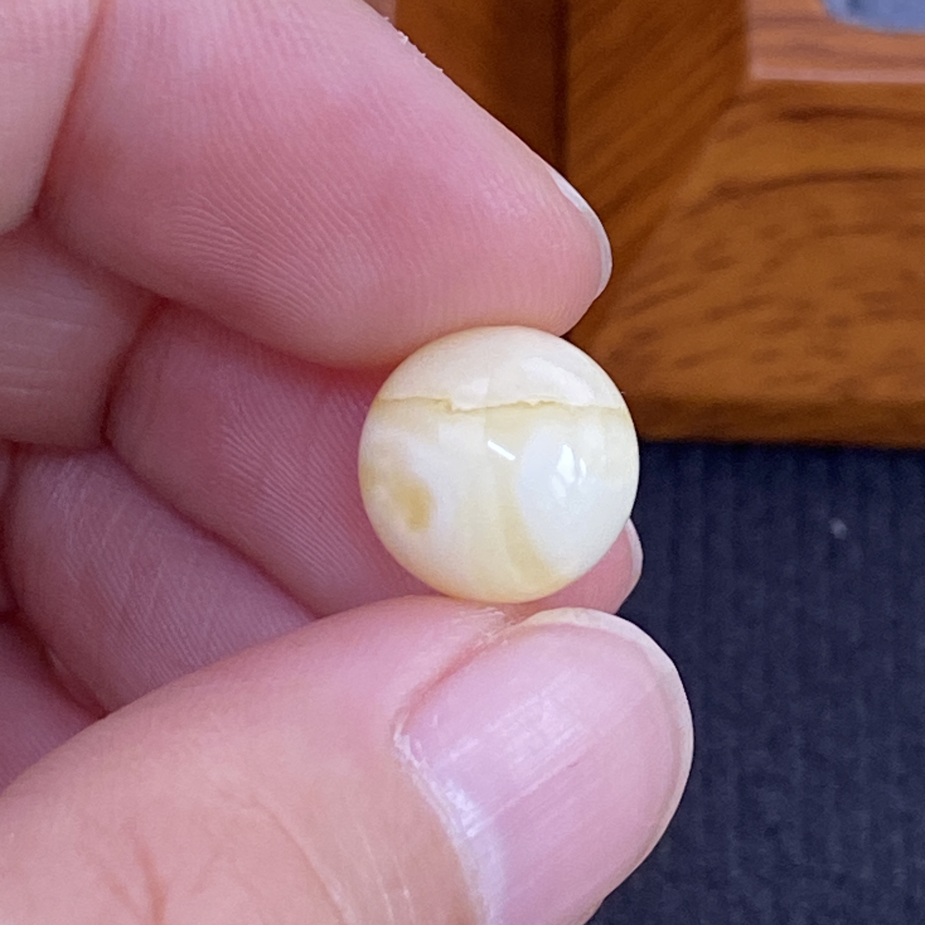 10.9mm天然原矿俄料白花拉丝圆珠蜜蜡猴头星月核尖手串配饰单珠