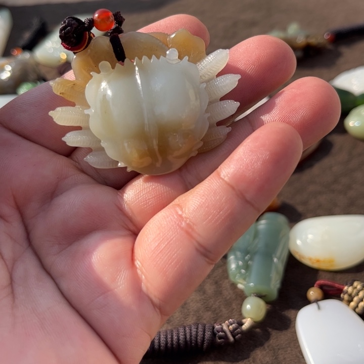 和田玉颈饰未镶嵌