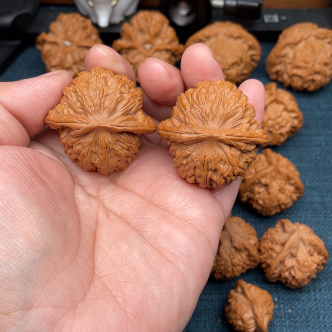 晚***²把件文玩核桃全品汉高楼40