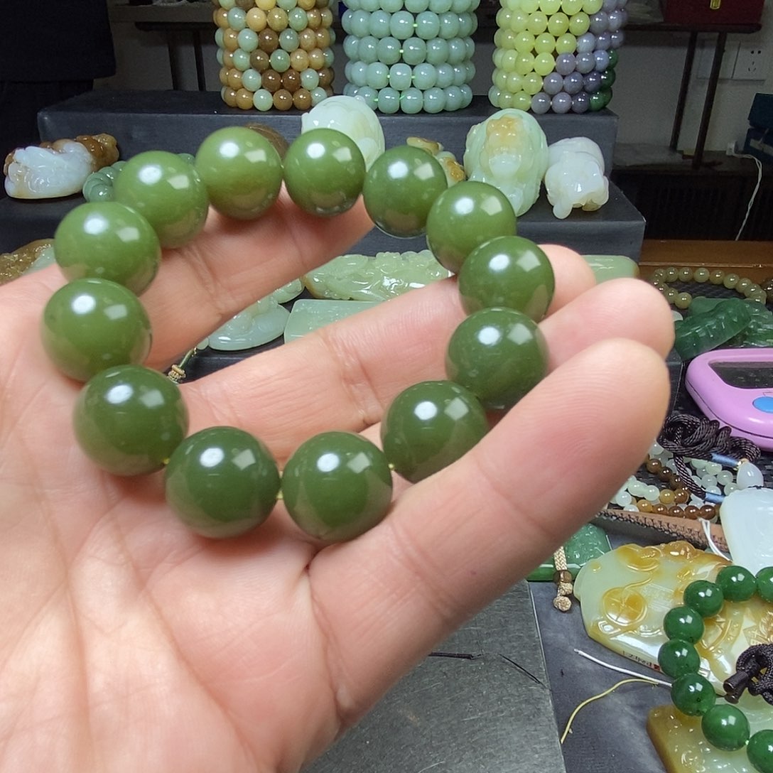 海***浪和田玉未镶嵌手串