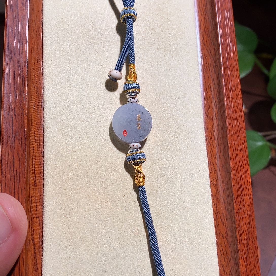 和田玉未镶嵌颈饰和田玉 002